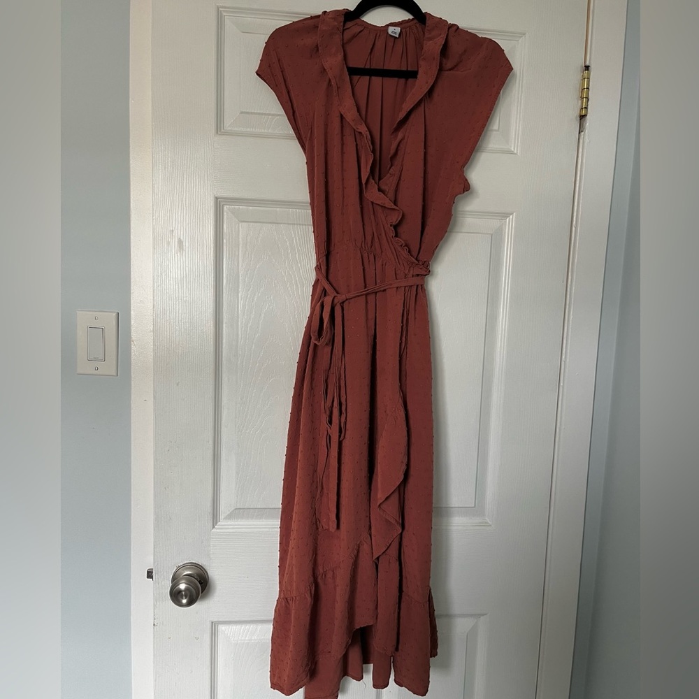 Old Navy Dot Flutter Sleeve Wrap Dress - Picture 2 of 9